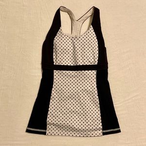 Lululemon workout top